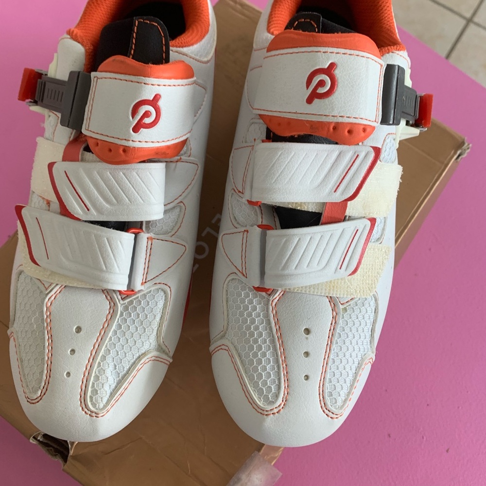 Pelotón shoes